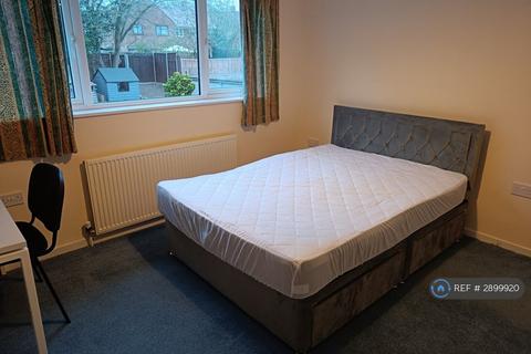 undefined, Indells, Hatfield, AL10