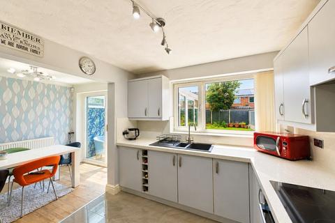 3 bedroom detached house for sale, Manifold Close, Church Farm, Burntwood, WS7 9JR