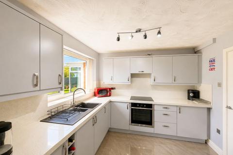 3 bedroom detached house for sale, Manifold Close, Church Farm, Burntwood, WS7 9JR
