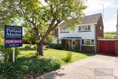 Bullfinch Road, South Croydon
