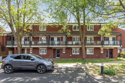 Victoria Crescent, London