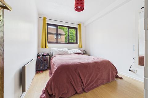 undefined, Tyndal Court, Transom Square, Isle of Dogs, London, E14