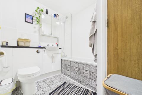 undefined, Tyndal Court, Transom Square, Isle of Dogs, London, E14