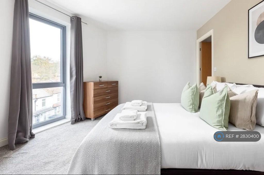 Apartment in London - View 2