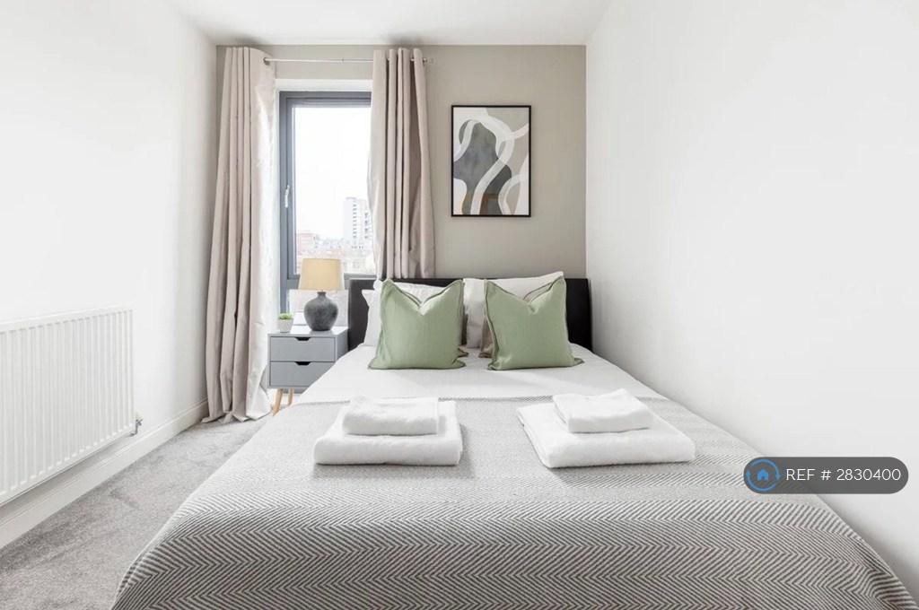 Apartment in London - View 5