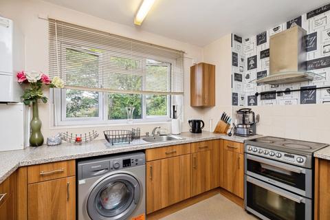 2 bedroom flat for sale, Southbrook Road, London, SE12