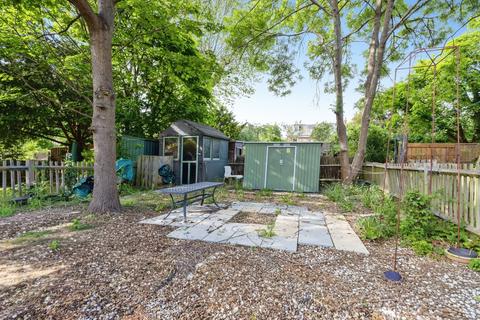 2 bedroom flat for sale, Southbrook Road, London, SE12