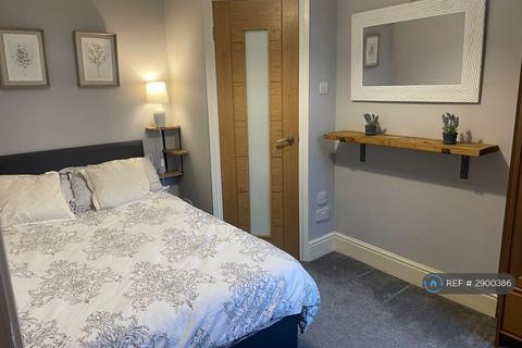 1 bedroom in a house share to rent, St Pauls Road, Gloucester, GL1