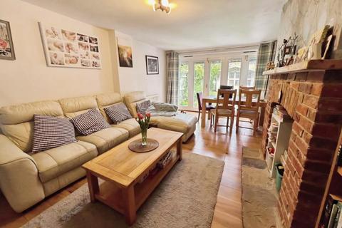 3 bedroom cottage to rent, Germain Street,  Chesham,  HP5