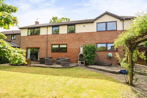5 bedroom detached house for sale, Marquis Drive, Gillingham ME7