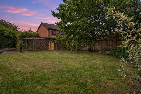 5 bedroom detached house for sale, Marquis Drive, Gillingham ME7