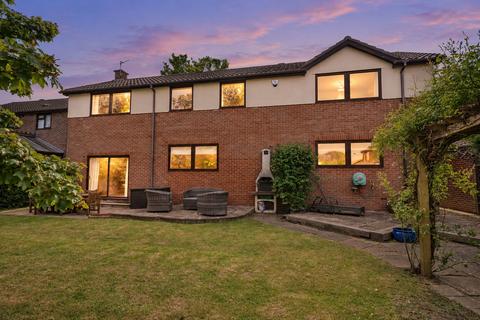 5 bedroom detached house for sale, Marquis Drive, Gillingham ME7