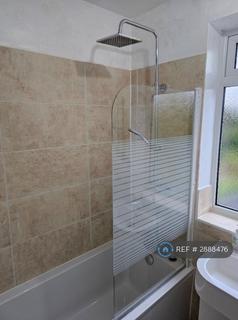 3 bedroom semi-detached house to rent, Broom Drive, Rotherham, S60