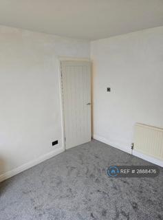 3 bedroom semi-detached house to rent, Broom Drive, Rotherham, S60