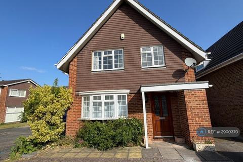 4 bedroom detached house to rent, Welby Crescent, Wokingham, RG41