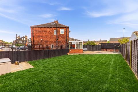 3 bedroom semi-detached house for sale, Westover Avenue, Leeds, LS13