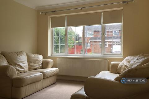 4 bedroom semi-detached house to rent, Otters Brook, Buckingham, MK18