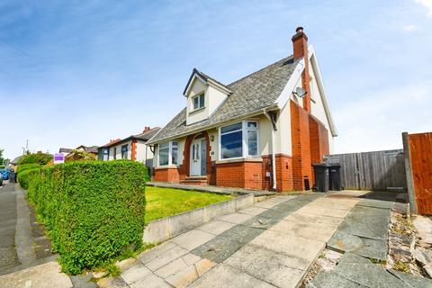 3 bedroom detached house for sale, Hughes Avenue, Horwich, Bolton, BL6