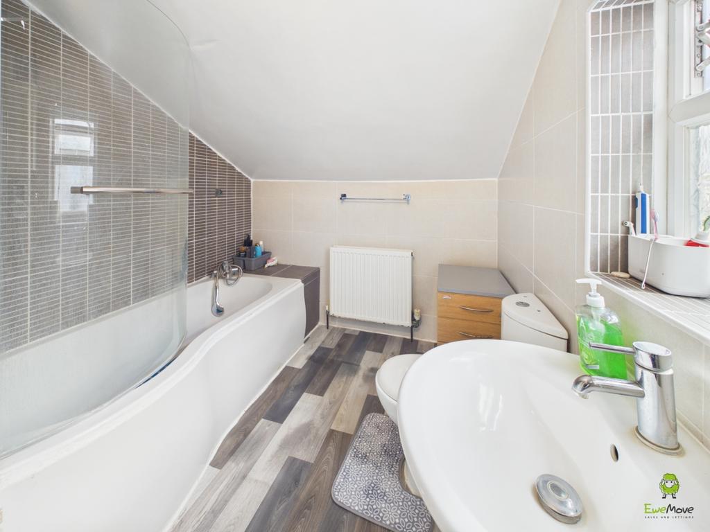 Presented by Clinton at Ewe Move Bexleyheath and Da