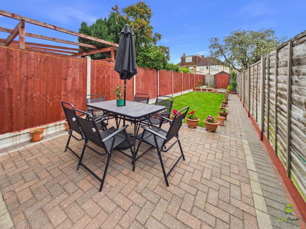 Presented by Clinton at Ewe Move Bexleyheath and Da