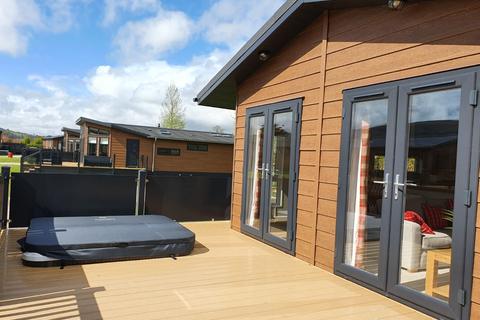 2 bedroom lodge for sale, Redwood Plot TL11, Maesmawr Farm Resort, SY17 5SE, Mid Wales