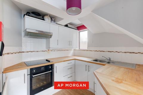4 bedroom end of terrace house for sale, Birmingham Road, Bromsgrove, Worcestershire, B61