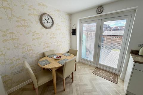 3 bedroom house for sale, Blackcap Close, Houghton Le Spring DH5