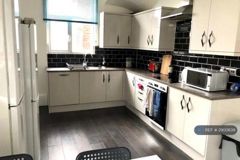 1 bedroom in a house share to rent, Dewsland Park, Newport, NP20