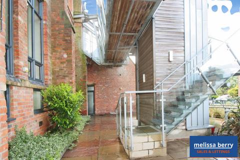 2 bedroom apartment for sale, Grey Street, Manchester M25