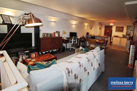 2 bedroom apartment for sale, Grey Street, Manchester M25