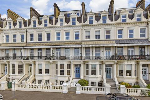 2 bedroom ground floor flat for sale, Kingsway, Hove, East Sussex