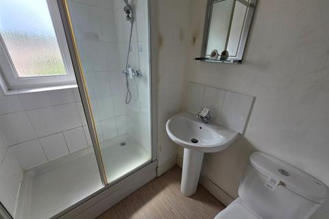 2 bedroom flat for sale, Burrage Road, REDHILL