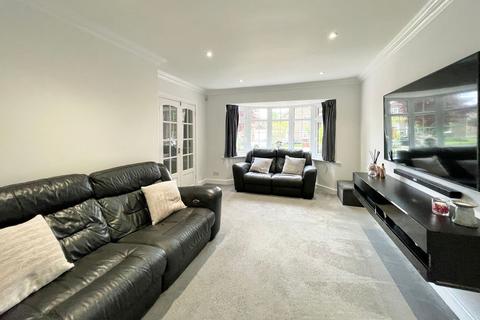 4 bedroom link detached house for sale, Claydon Gardens, BLACKWATER GU17