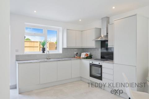 3 bedroom detached house for sale, Cudas Close, Epsom KT19