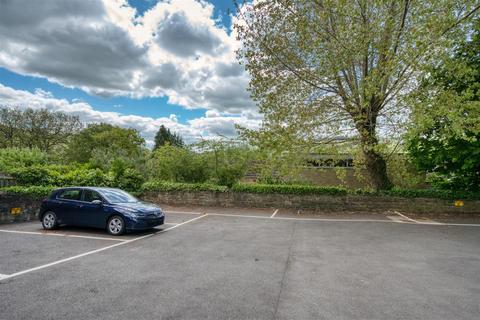 1 bedroom flat for sale, Henry Avenue, Matlock DE4
