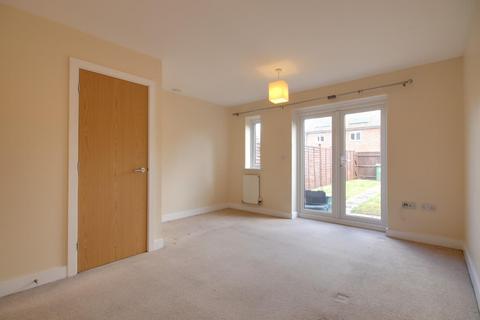 2 bedroom terraced house to rent, Mainsail Lane, Hempsted, Gloucester
