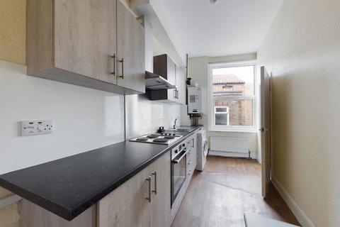 2 bedroom maisonette to rent, Bridge Street, Boston