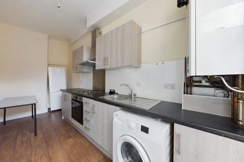 2 bedroom maisonette to rent, Bridge Street, Boston