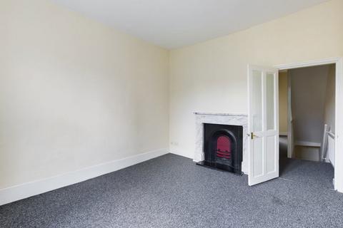 2 bedroom maisonette to rent, Bridge Street, Boston