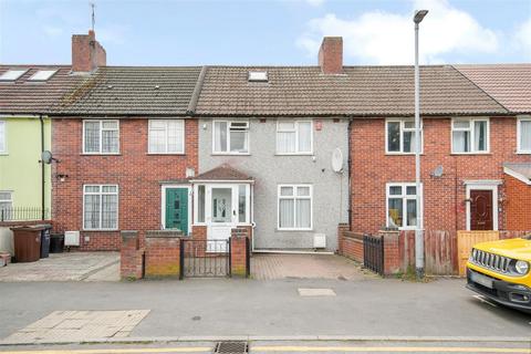 Cannington Road, Dagenham, RM9