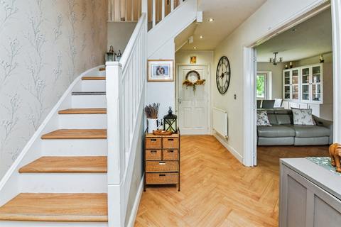4 bedroom detached house for sale, Lopes Close, Melksham