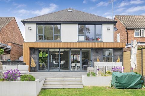 4 bedroom detached house for sale, Kitswell Way, Radlett