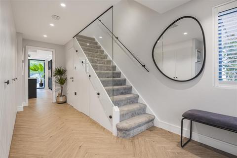 4 bedroom detached house for sale, Kitswell Way, Radlett