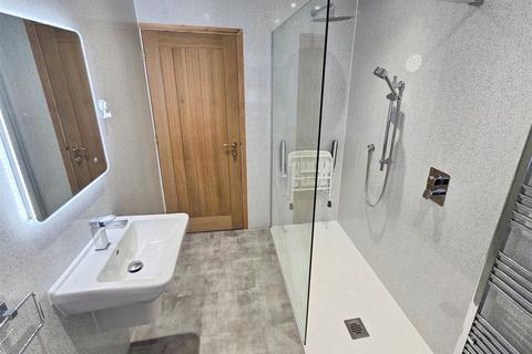 2 bedroom bungalow for sale, Sutherland Drive, Wirral, Merseyside, CH62