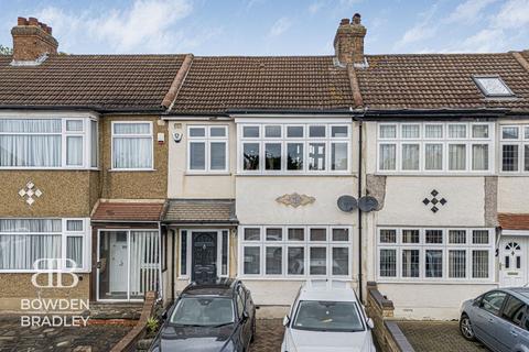 Hulse Avenue, Collier Row, RM7