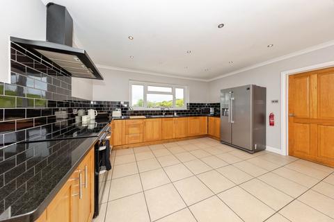 5 bedroom bungalow for sale, Four Roads, Kidwelly, Carmarthenshire, SA17