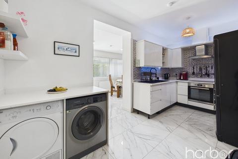 undefined, Barrachnie Road, Garrowhill, Baillieston, Glasgow, G69 6PQ