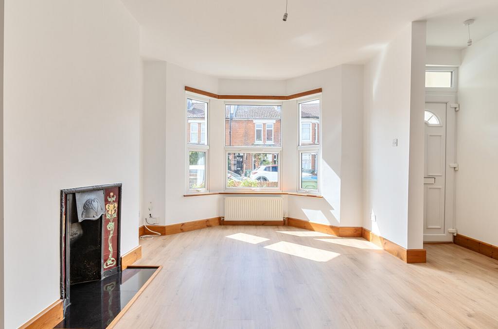 House in Southampton - View 2