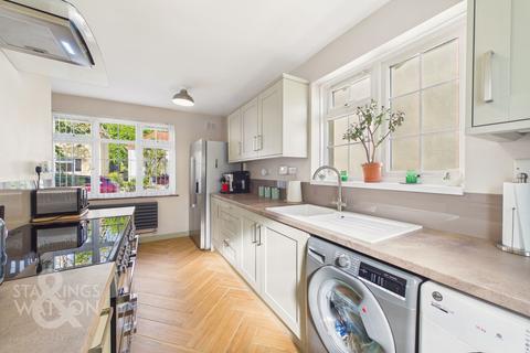 3 bedroom semi-detached house for sale, Dowson Road, Norwich