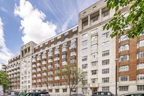 Studio to rent, Woburn Place, London WC1H